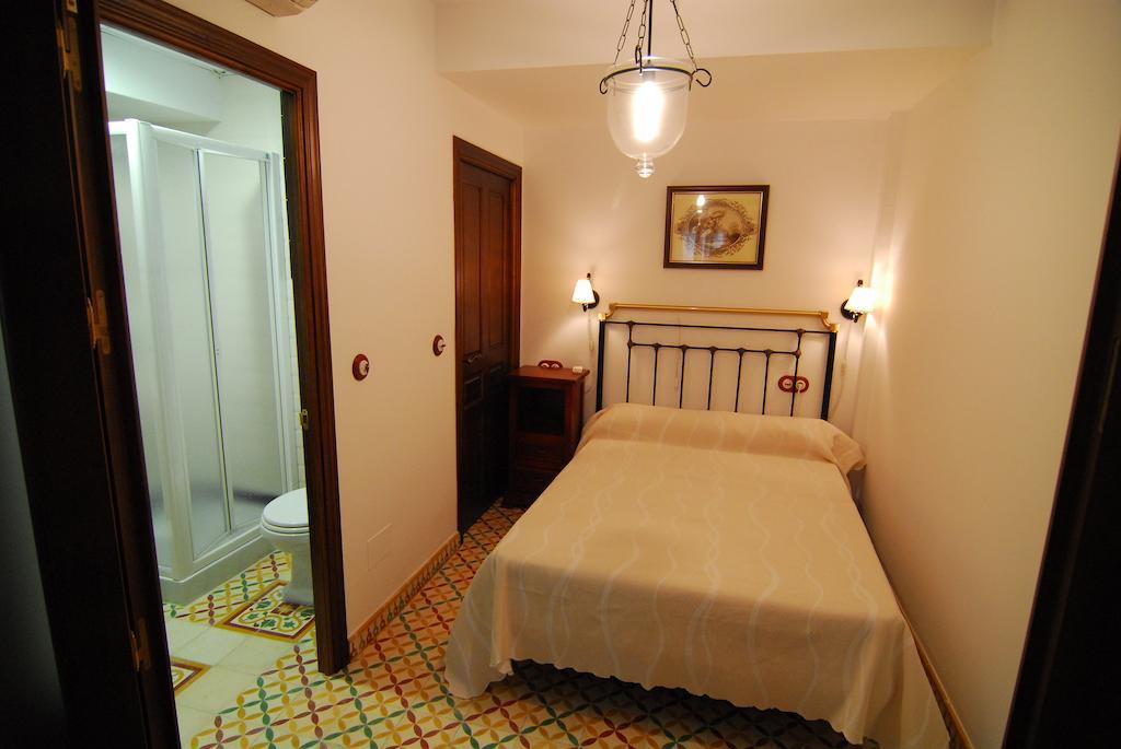 Apartamentos San Juan 16 Archidona Exterior photo